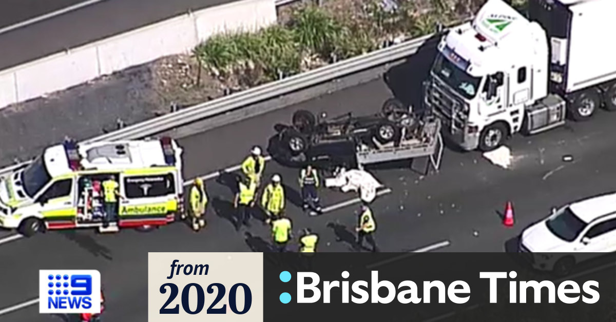 Gateway Motorway reopens after truck, ute crash blocks three lanes
